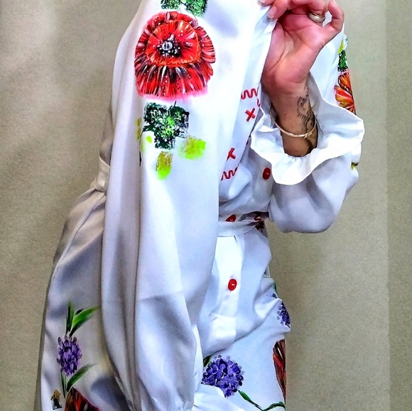 blouse - Picture 10 of 16